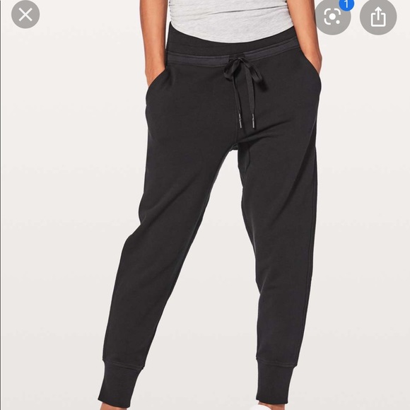lululemon athletica Pants - Lululemon black joggers